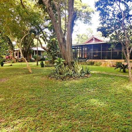 Xalli Beach Hotel Altagracia Exterior photo