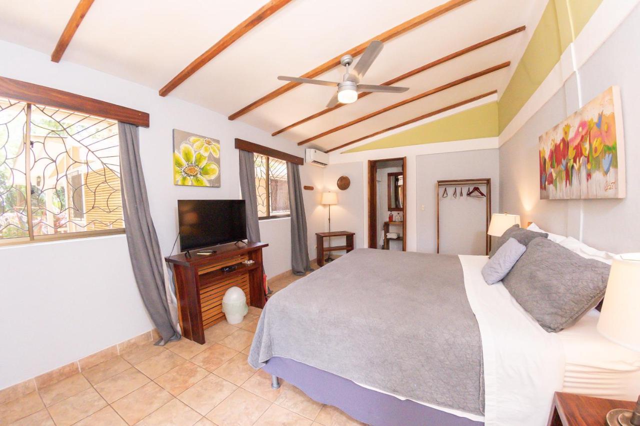 Xalli Beach Hotel Altagracia Exterior photo
